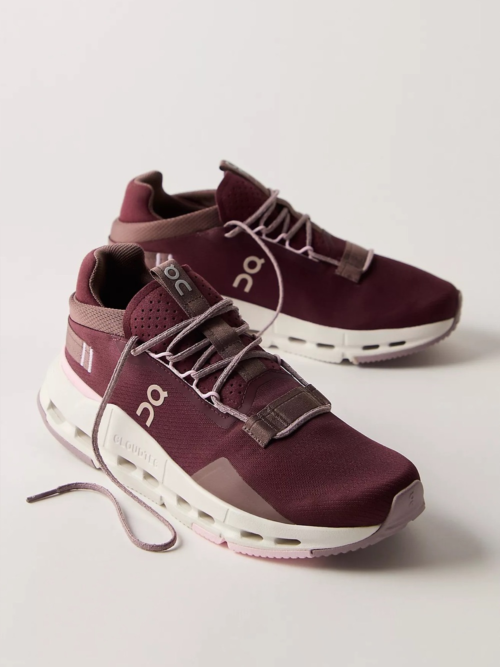 NIB Anthropologie On Cloud On Cloudnova 2 Sneakers in Maroon/Peony Size US 5.5